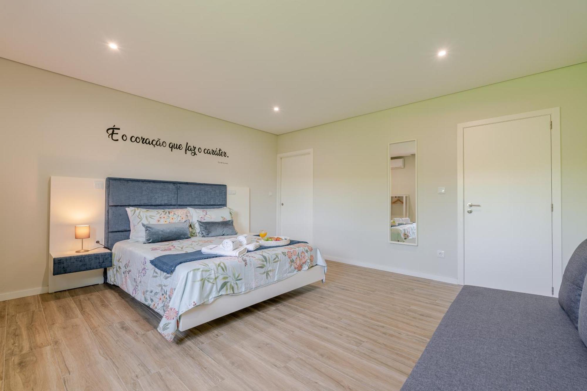 Spacious Villa Pool & Douro View By Host Wise Santa Marinha do Zezere ภายนอก รูปภาพ